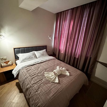 King Tamar N5 Apartment Tbilisi Bagian luar foto